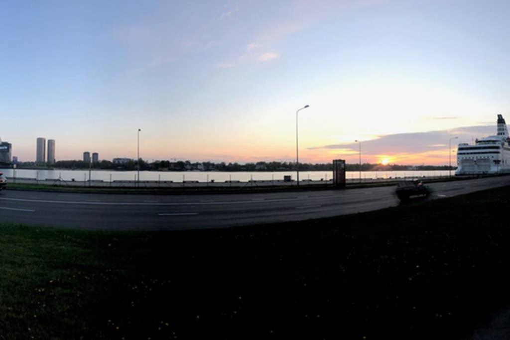 New Comfortable Apartment Nearby Promenade In 5 Minutes From Old Town Of Riga. Exterior foto